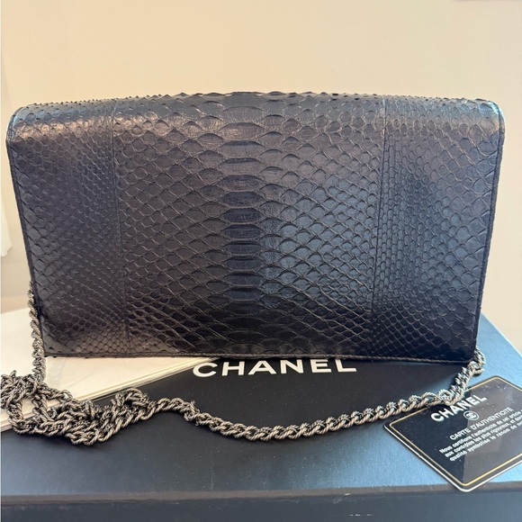 Rare Chanel Python shoulder bag - Picture 4 of 16